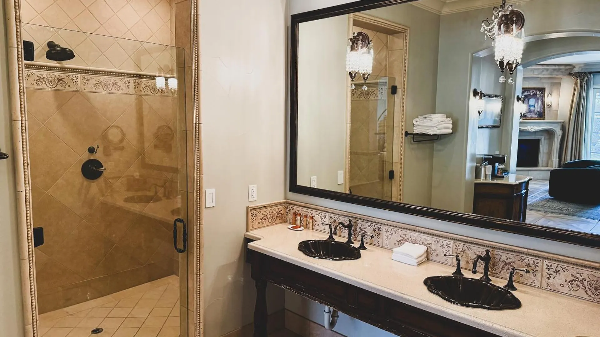 Villa Arden Hills Sacramento