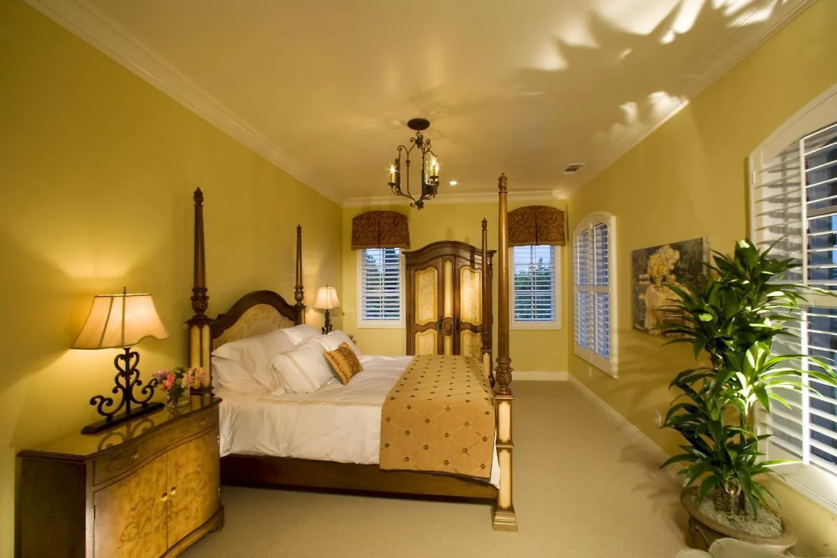 Villa Arden Hills Sacramento Bed & Breakfast
