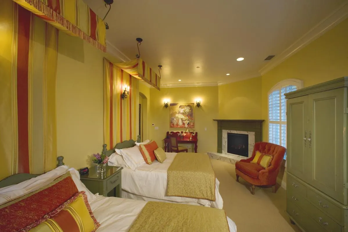 Villa Arden Hills Sacramento