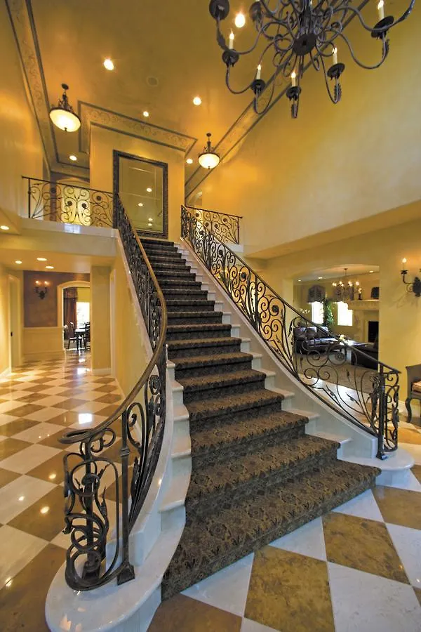 Villa Arden Hills Sacramento Bed & Breakfast