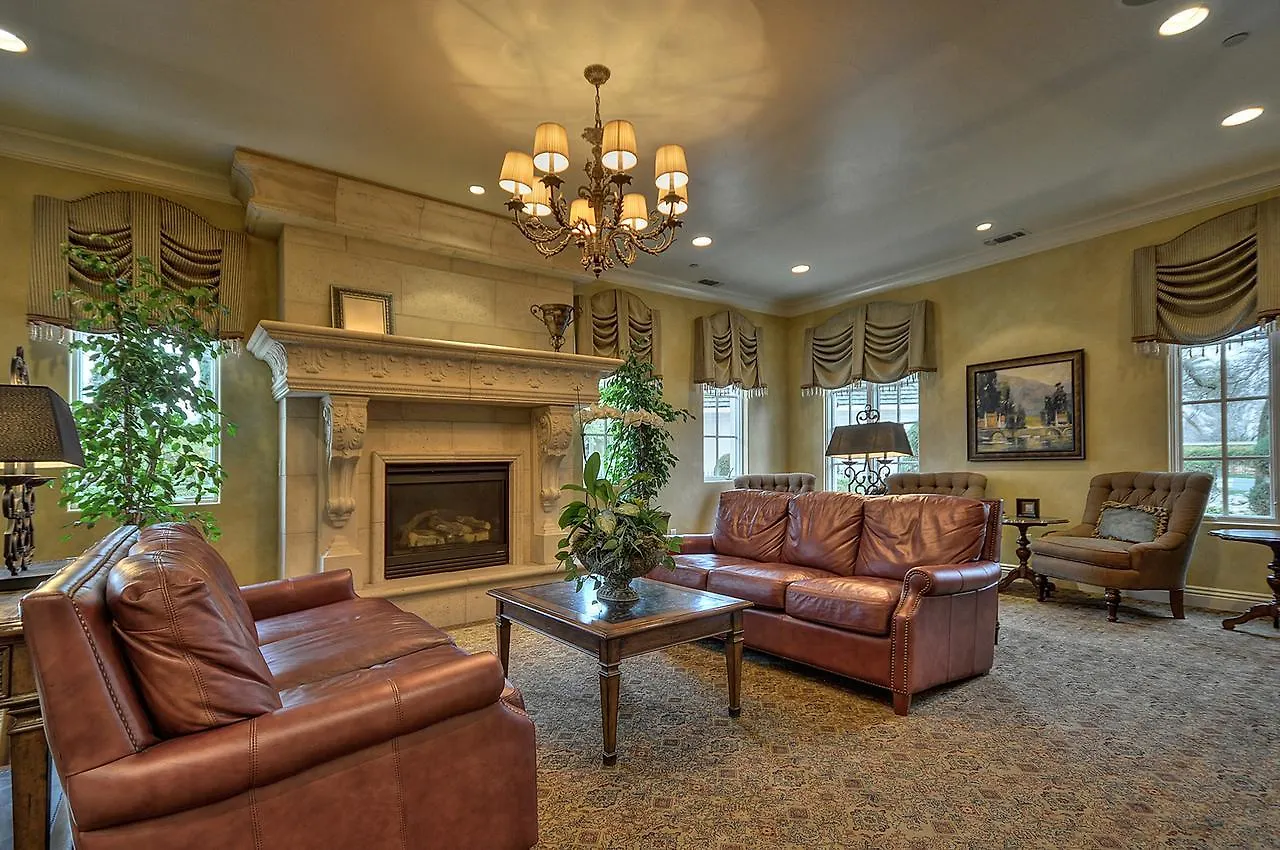 Villa Arden Hills Sacramento